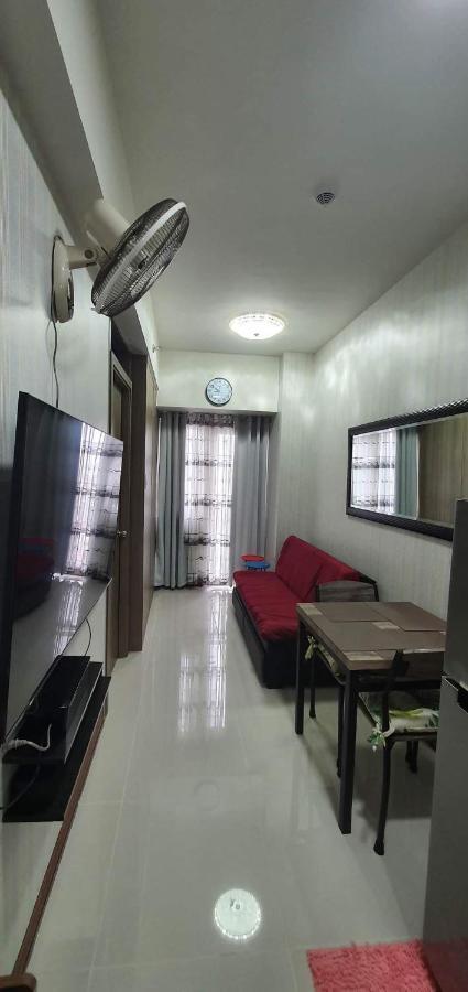 Schoenes Apartment Mit Pool-Nutzung Manila Eksteriør billede