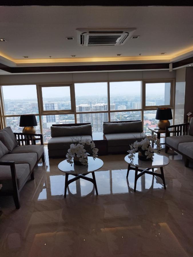 Schoenes Apartment Mit Pool-Nutzung Manila Eksteriør billede