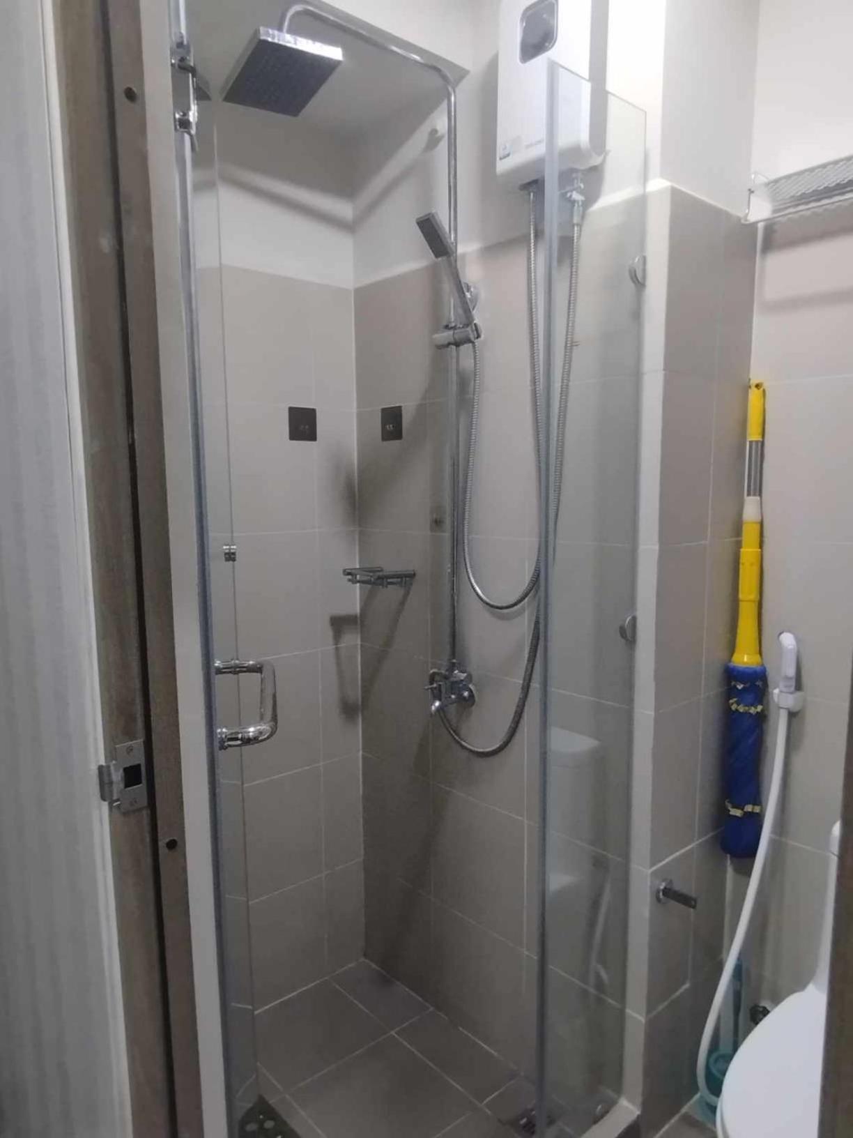 Schoenes Apartment Mit Pool-Nutzung Manila Eksteriør billede